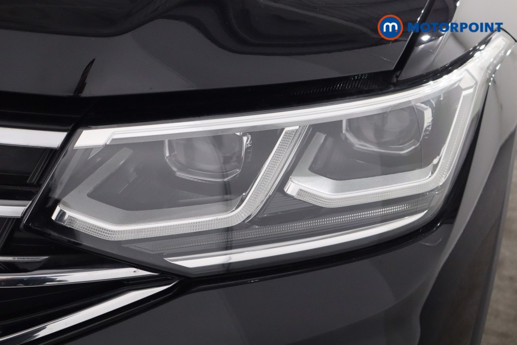 Volkswagen Tiguan R-Line Automatic Diesel SUV - Stock Number (1561400) - 32nd supplementary image