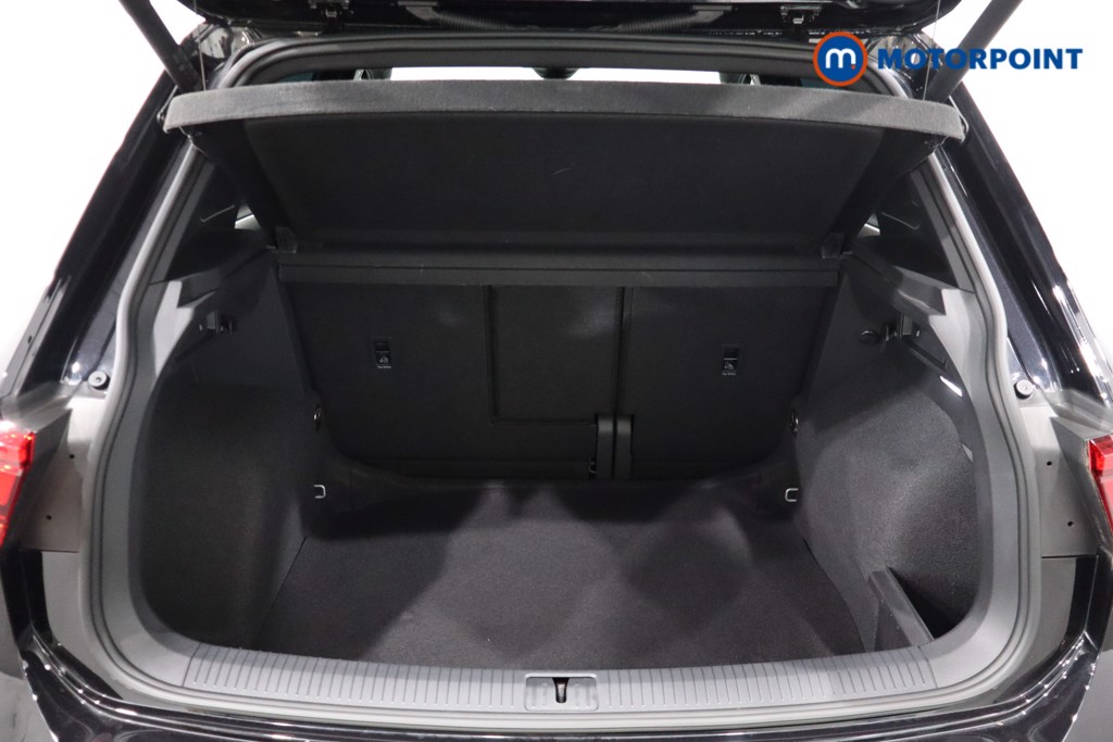 Volkswagen Tiguan R-Line Automatic Diesel SUV - Stock Number (1561400) - 41st supplementary image