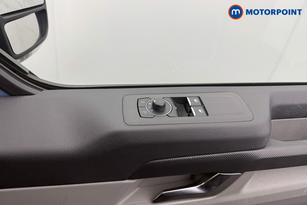 Ford Transit Custom Limited Manual Diesel Panel Van - Stock Number (1561925) - 9th supplementary image