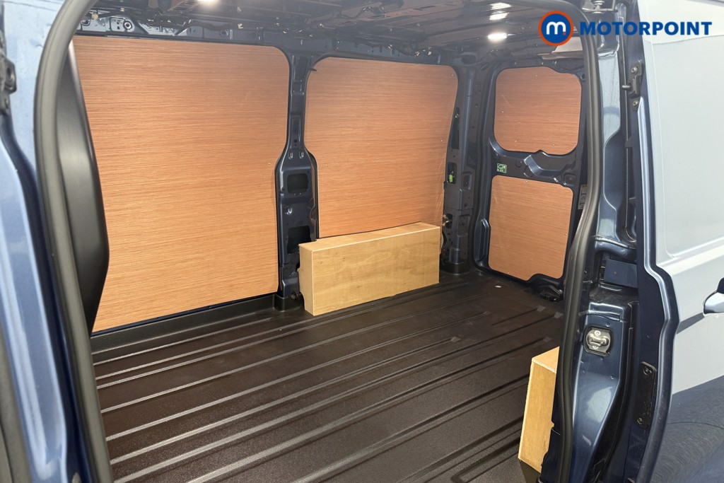 Ford Transit Custom Limited Manual Diesel Panel Van - Stock Number (1561925) - 17th supplementary image