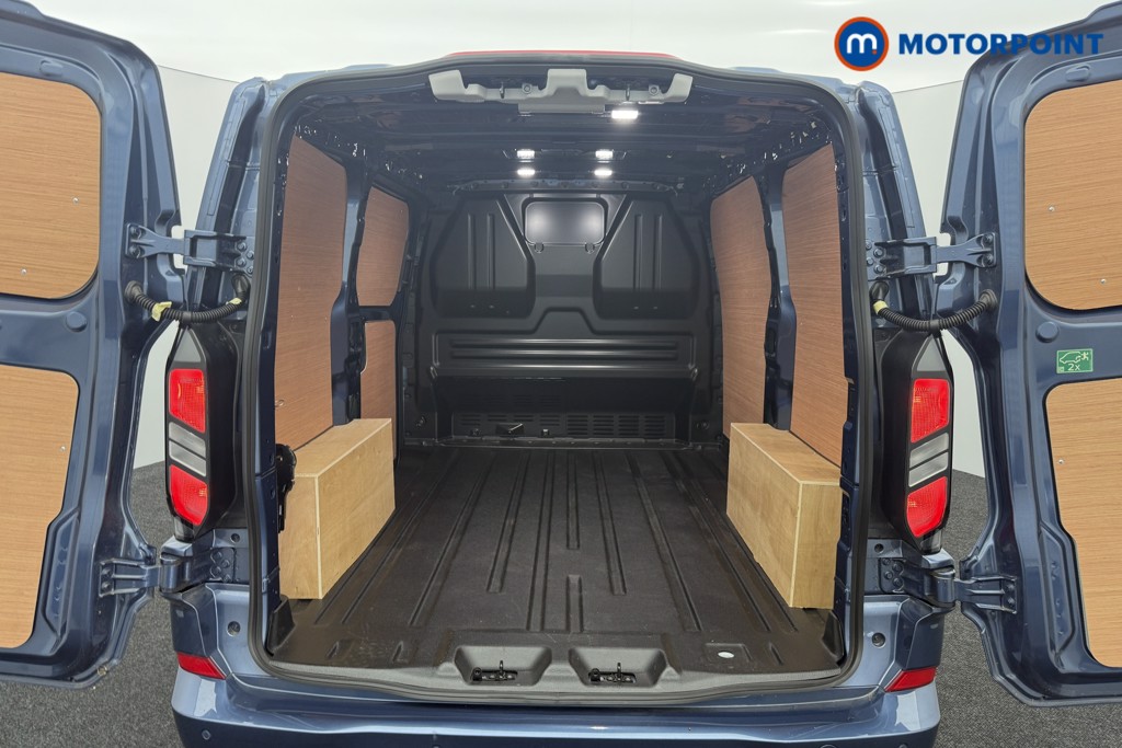 Ford Transit Custom Limited Manual Diesel Panel Van - Stock Number (1561925) - 18th supplementary image