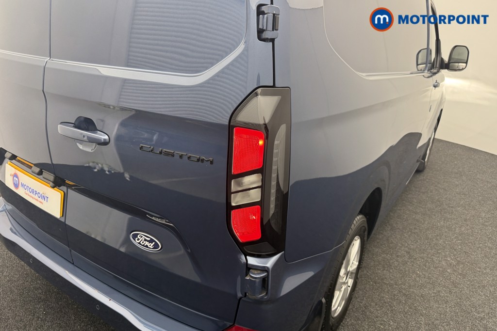 Ford Transit Custom Limited Manual Diesel Panel Van - Stock Number (1561925) - 20th supplementary image