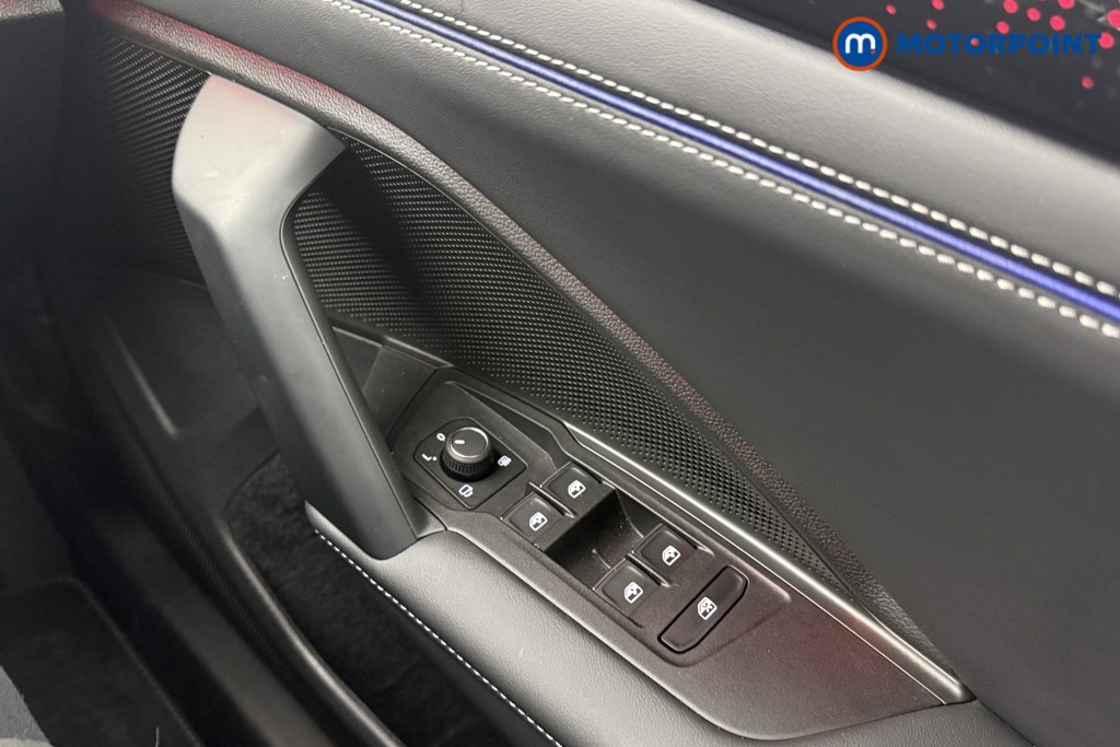 Volkswagen Tiguan R-Line Automatic Diesel SUV - Stock Number (1561930) - 12th supplementary image