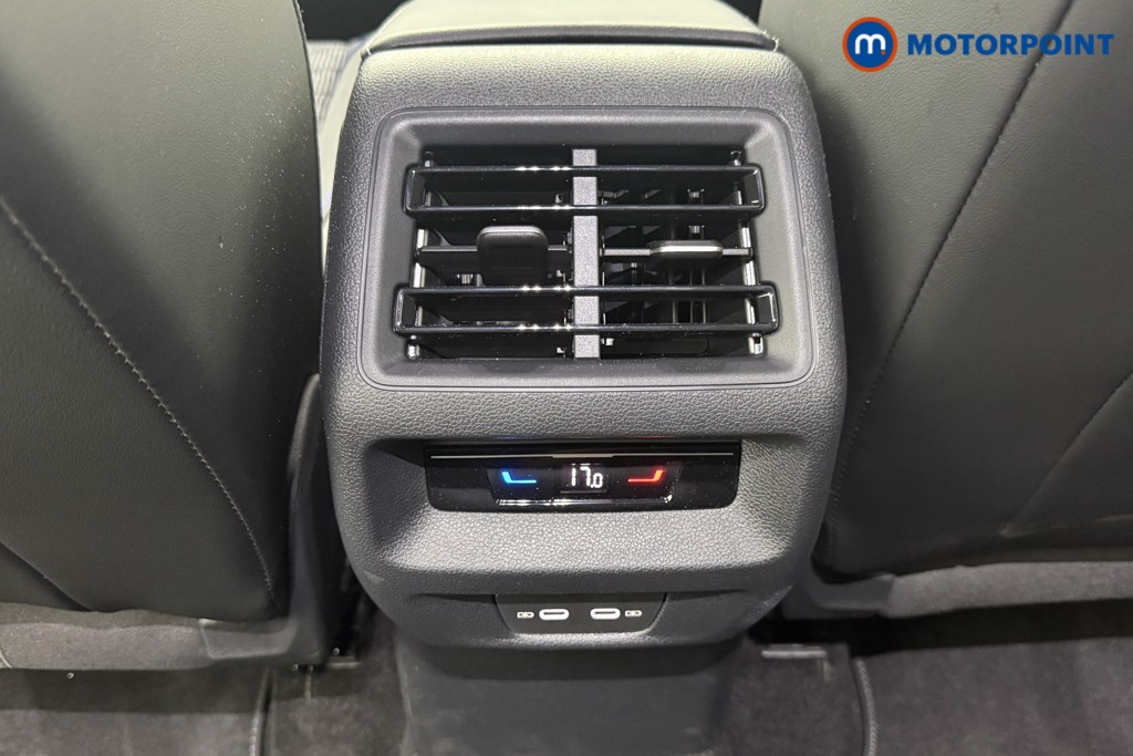 Volkswagen Tiguan R-Line Automatic Diesel SUV - Stock Number (1561930) - 22nd supplementary image