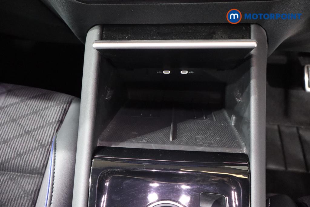 Volkswagen Tiguan R-Line Automatic Diesel SUV - Stock Number (1561933) - 5th supplementary image