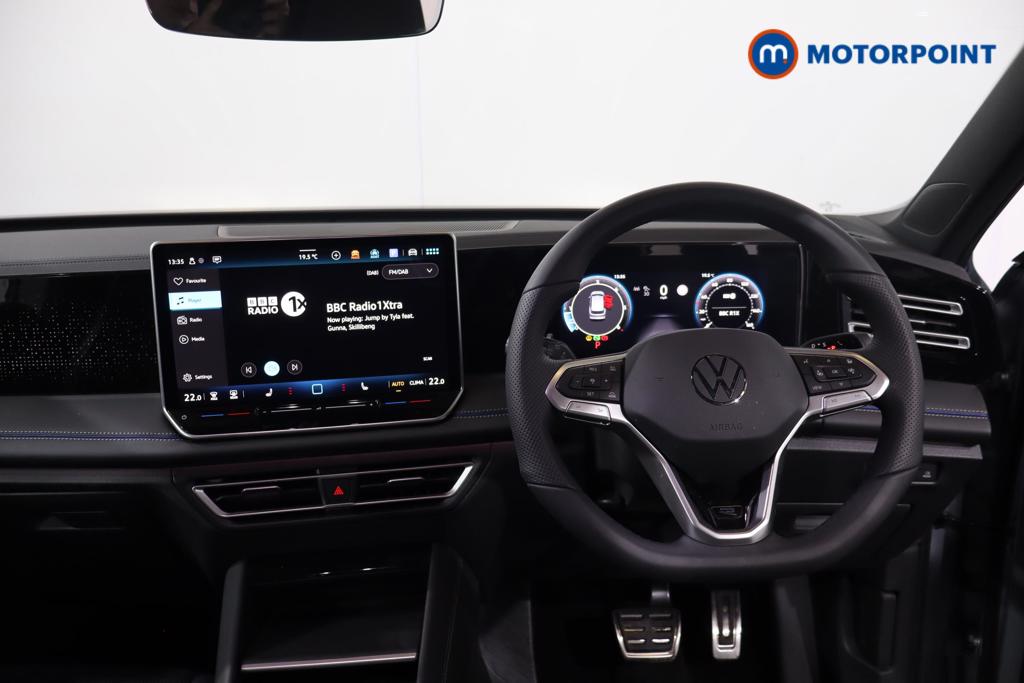 Volkswagen Tiguan R-Line Automatic Diesel SUV - Stock Number (1561933) - 1st supplementary image