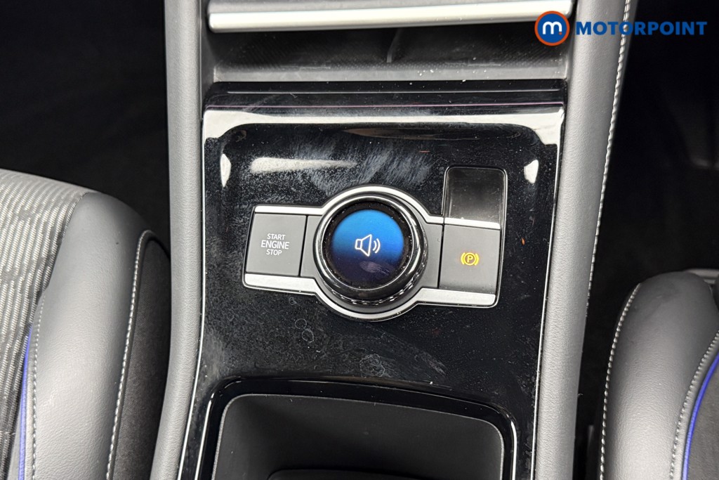 Volkswagen Tiguan R-Line Automatic Diesel SUV - Stock Number (1561935) - 4th supplementary image