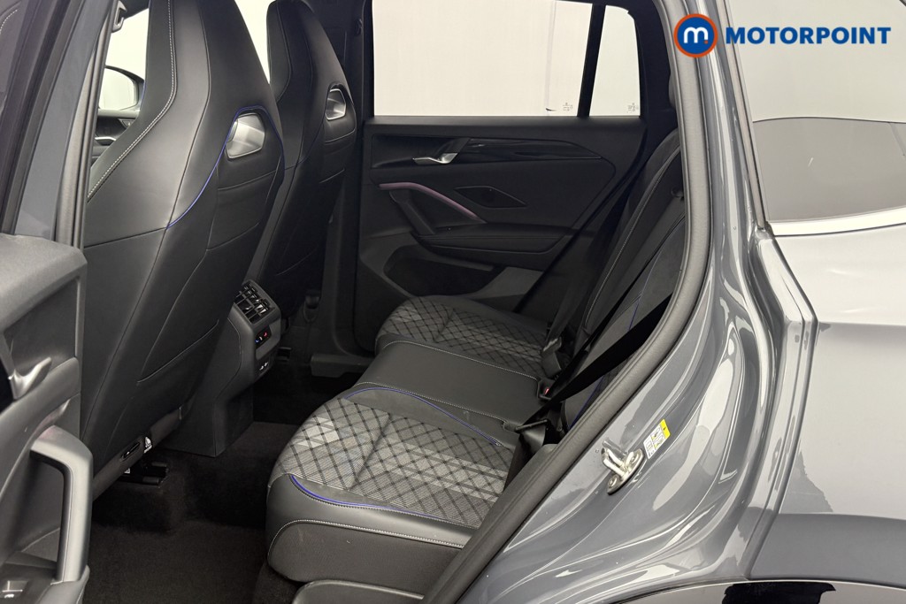 Volkswagen Tiguan R-Line Automatic Diesel SUV - Stock Number (1561935) - 21st supplementary image