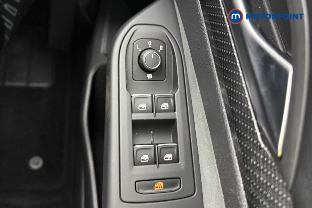 Volkswagen Golf R-Line Manual Petrol Hatchback - Stock Number (1562030) - 24th supplementary image