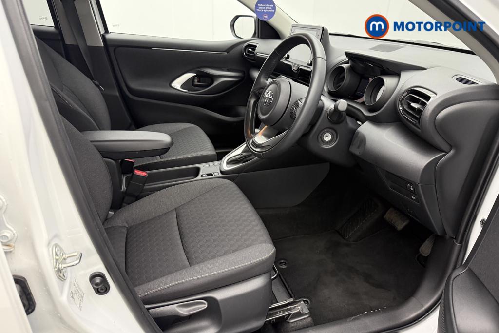 Toyota Yaris Design Automatic Petrol-Electric Hybrid Hatchback - Stock Number (1562039) - 13th supplementary image