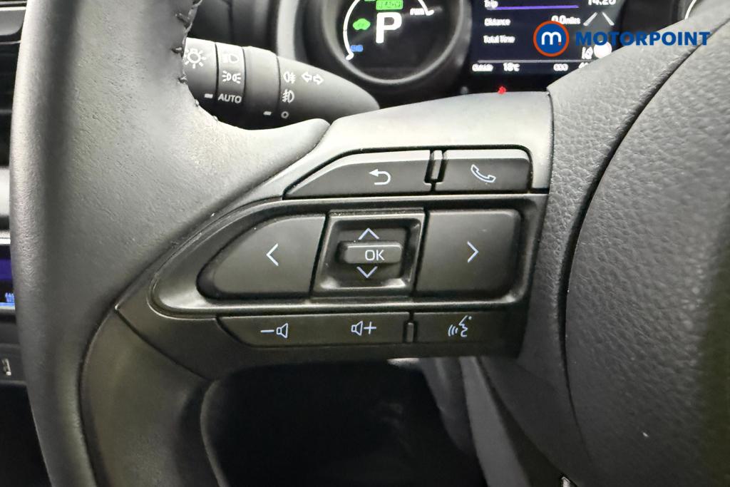 Toyota Yaris Design Automatic Petrol-Electric Hybrid Hatchback - Stock Number (1562039) - 20th supplementary image