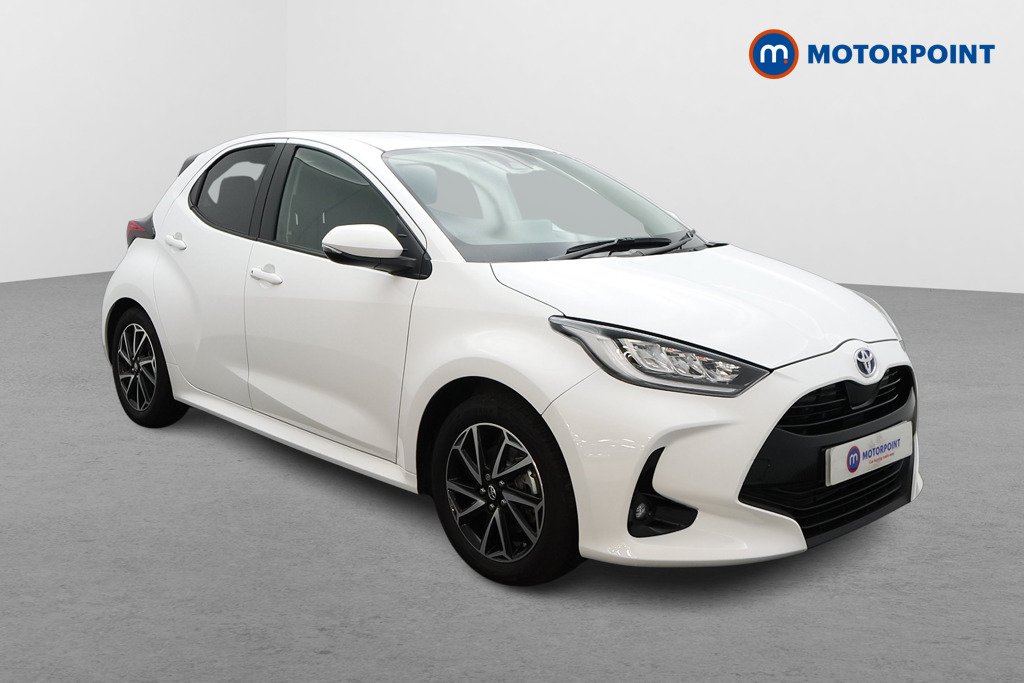 Toyota Yaris Design Automatic Petrol-Electric Hybrid Hatchback - Stock Number (1562039) - Drivers side front corner