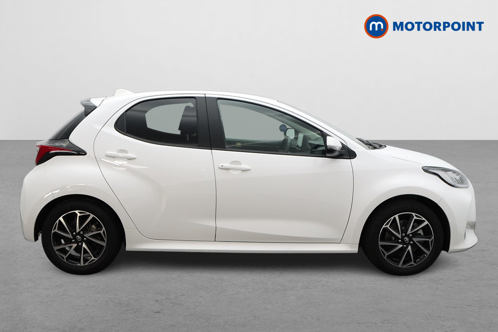 Toyota Yaris Design Automatic Petrol-Electric Hybrid Hatchback - Stock Number (1562039) - Drivers side