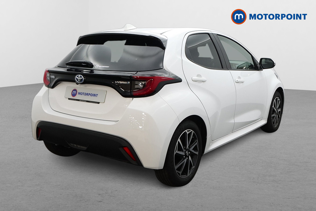 Toyota Yaris Design Automatic Petrol-Electric Hybrid Hatchback - Stock Number (1562039) - Drivers side rear corner