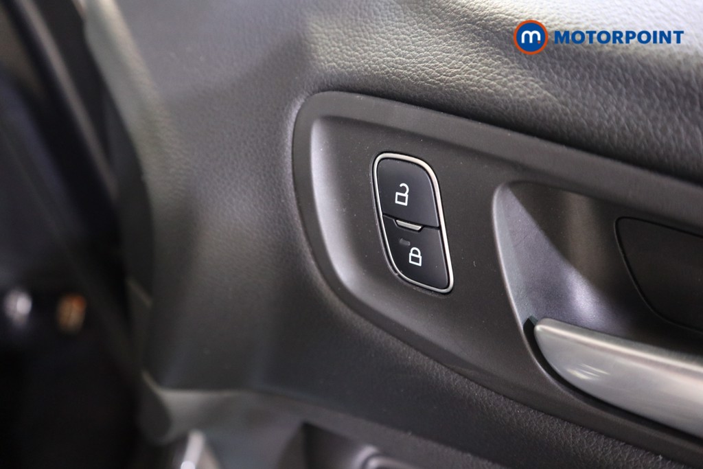 Ford Kuga St-Line Manual Diesel SUV - Stock Number (1562056) - 12th supplementary image