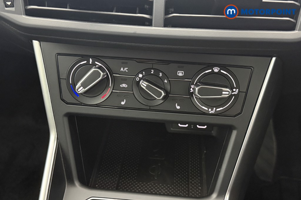 Volkswagen Polo Match Manual Petrol Hatchback - Stock Number (1562170) - 4th supplementary image