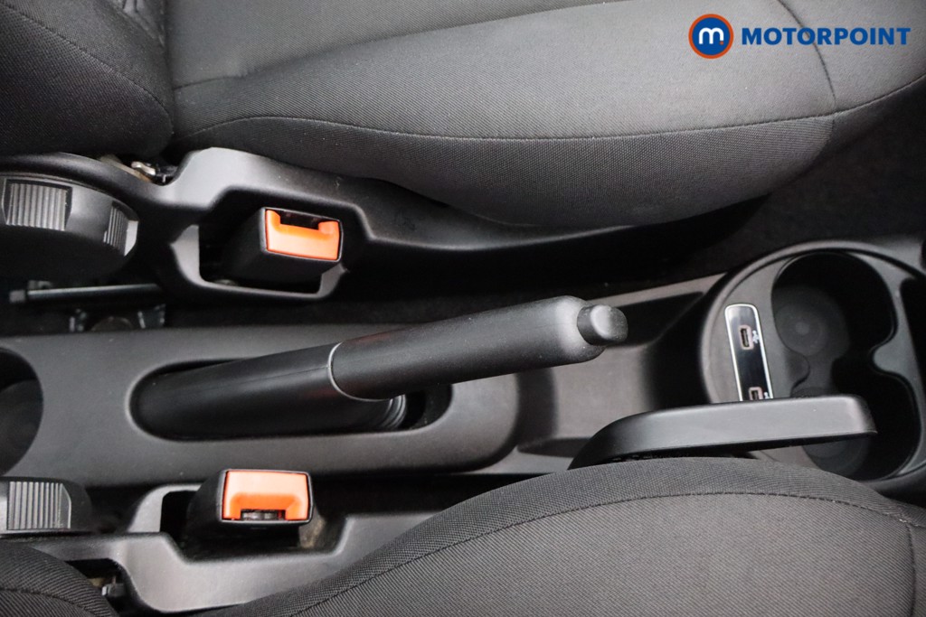 Fiat 500 1.0 Mild Hybrid 3Dr Manual Petrol-Electric Hybrid Hatchback - Stock Number (1562295) - 8th supplementary image