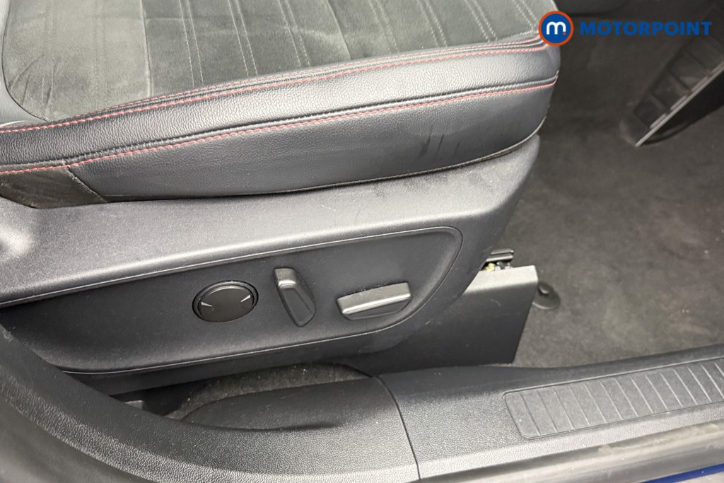 Ford Kuga St-Line Edition Automatic Petrol Plug-In Hybrid SUV - Stock Number (1562307) - 13th supplementary image