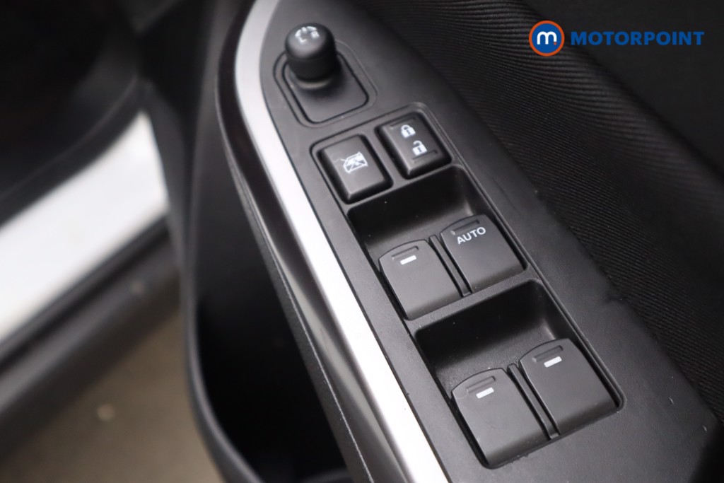 Suzuki Vitara Sz-T Manual Petrol SUV - Stock Number (1562419) - 9th supplementary image