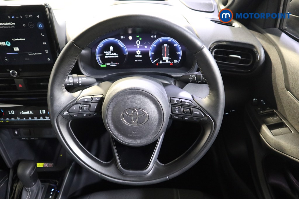 Toyota Yaris Cross Premiere Edition Automatic Petrol-Electric Hybrid Estate - Stock Number (1562638) - 2nd supplementary image