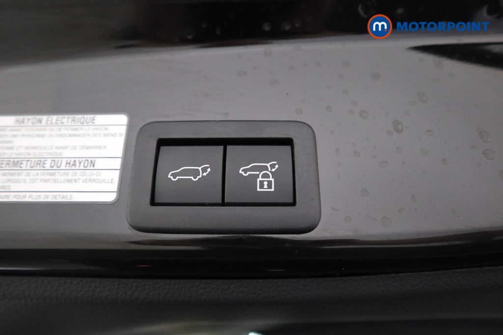 Toyota Yaris Cross Premiere Edition Automatic Petrol-Electric Hybrid Estate - Stock Number (1562638) - 14th supplementary image