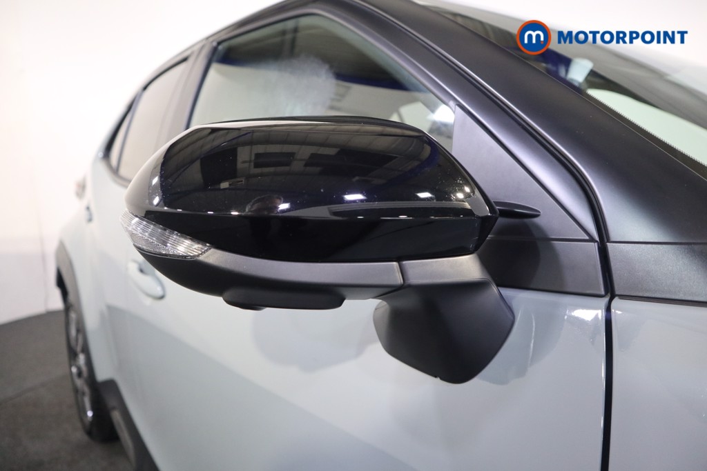 Toyota Yaris Cross Premiere Edition Automatic Petrol-Electric Hybrid Estate - Stock Number (1562638) - 23rd supplementary image