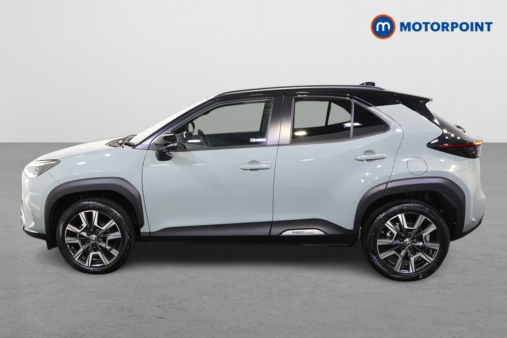 Toyota Yaris Cross Premiere Edition Automatic Petrol-Electric Hybrid Estate - Stock Number (1562638) - Passenger side