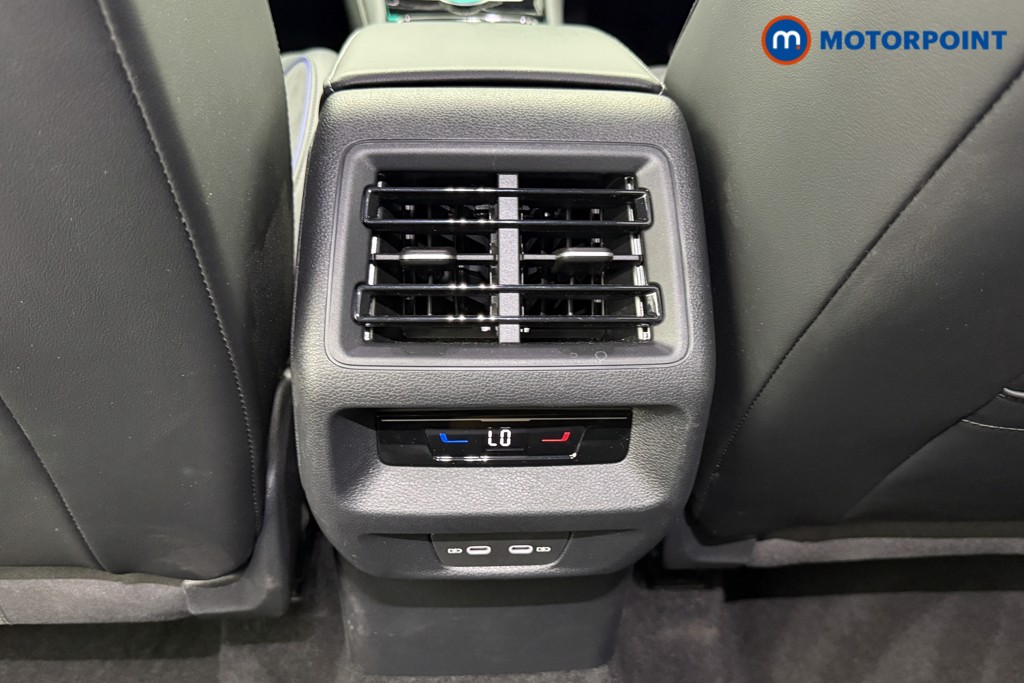 Volkswagen Tiguan R-Line Automatic Diesel SUV - Stock Number (1562798) - 22nd supplementary image