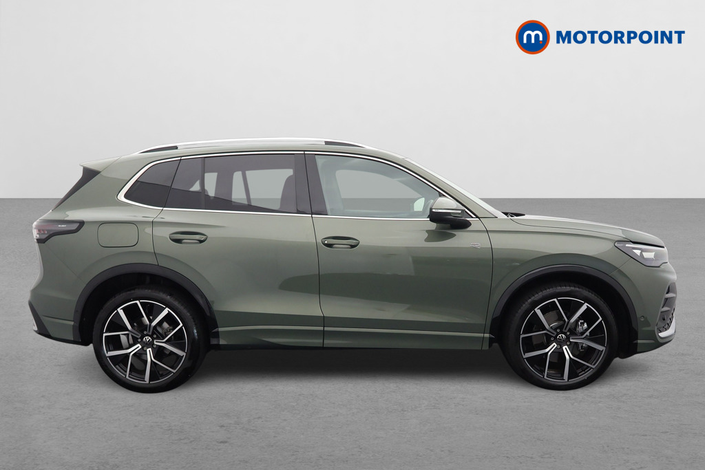 Volkswagen Tiguan R-Line Automatic Diesel SUV - Stock Number (1562798) - Drivers side