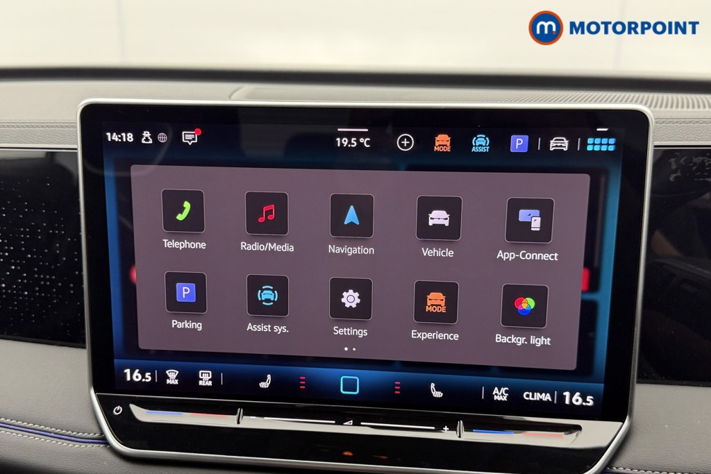 Volkswagen Tiguan R-Line Automatic Diesel SUV - Stock Number (1562800) - 6th supplementary image