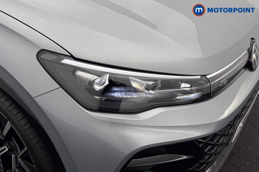 Volkswagen Tiguan R-Line Automatic Diesel SUV - Stock Number (1562800) - 13th supplementary image