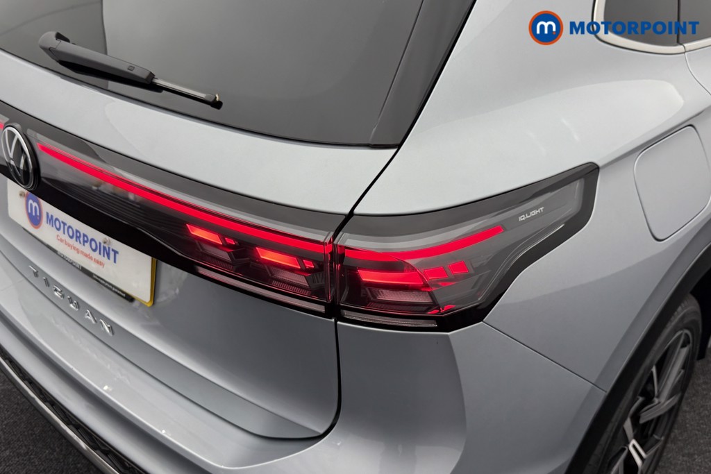 Volkswagen Tiguan R-Line Automatic Diesel SUV - Stock Number (1562800) - 21st supplementary image