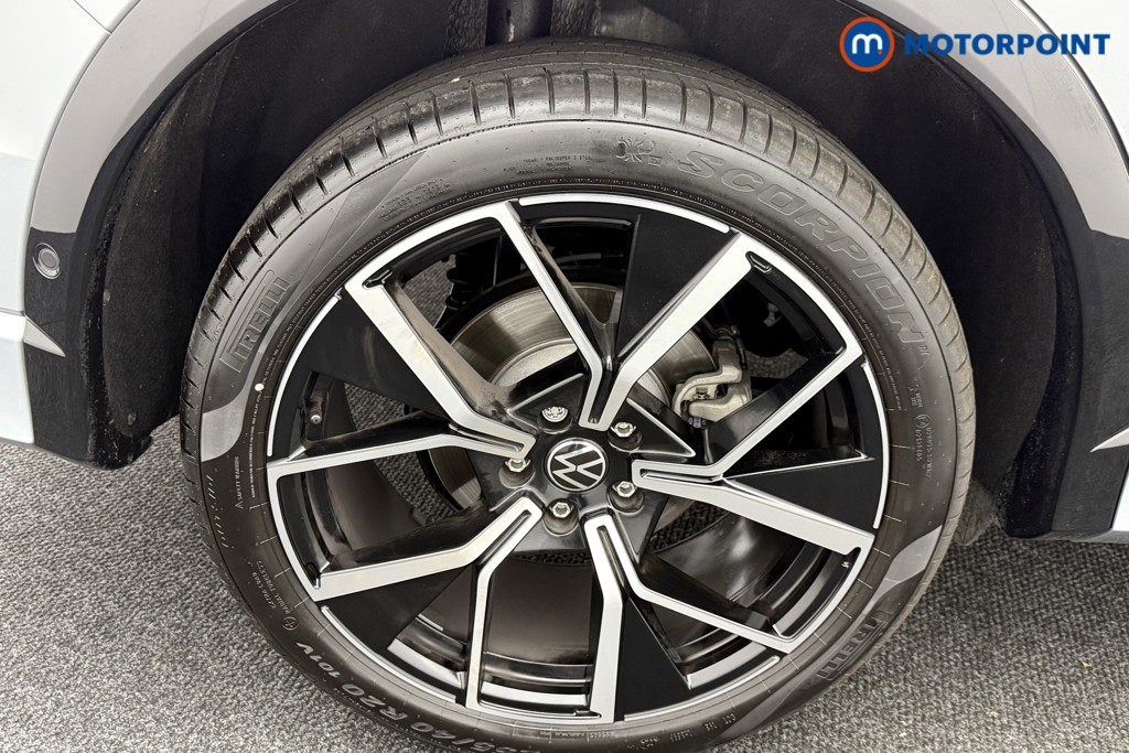 Volkswagen Tiguan R-Line Automatic Diesel SUV - Stock Number (1562800) - 28th supplementary image