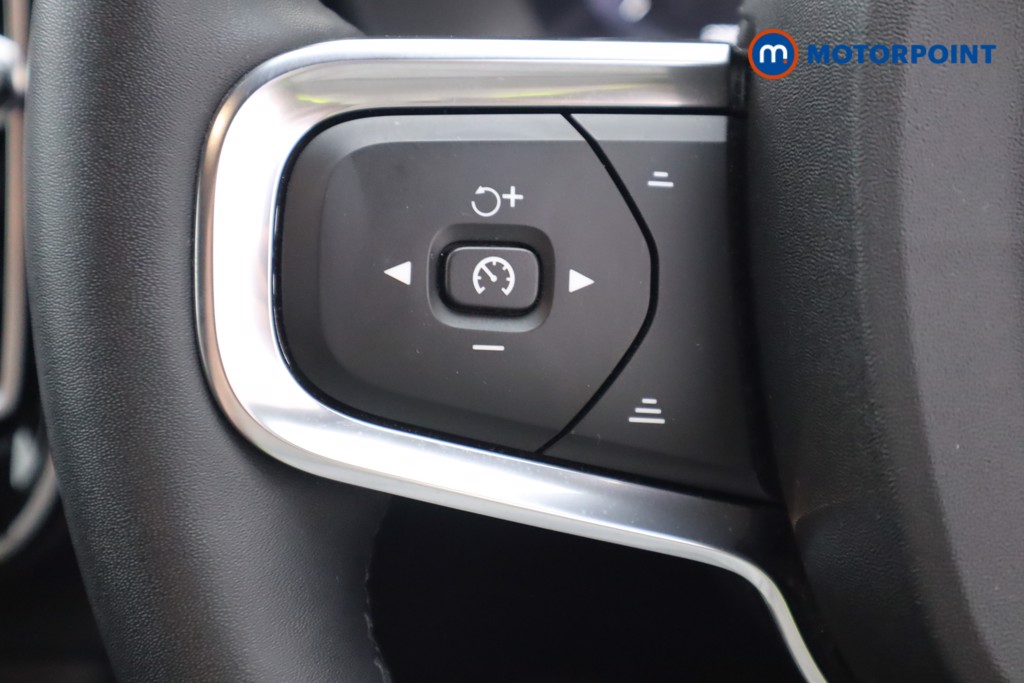 Volvo Xc40 R Design Automatic Petrol SUV - Stock Number (1563338) - 3rd supplementary image