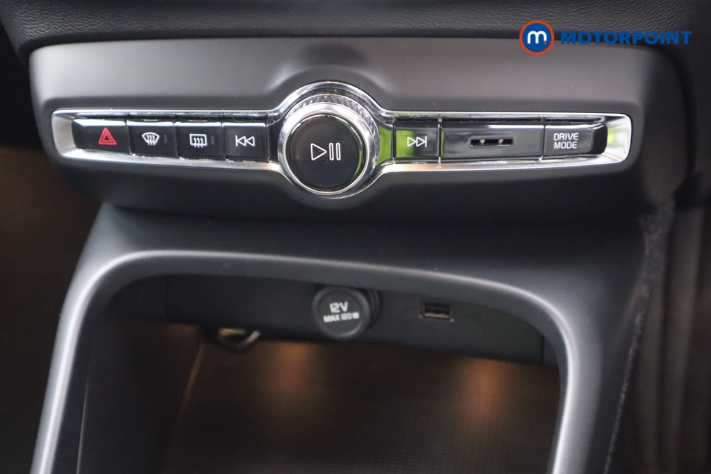 Volvo Xc40 R Design Automatic Petrol SUV - Stock Number (1563338) - 6th supplementary image