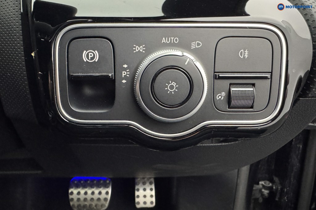 Mercedes-Benz CLA Amg Line Automatic Petrol Coupe - Stock Number (1563593) - 20th supplementary image