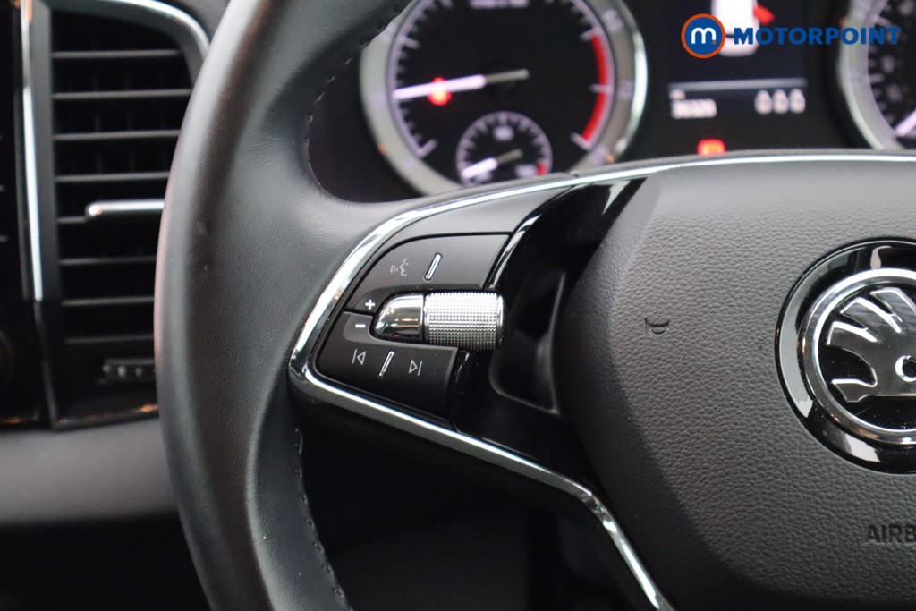 Skoda Karoq Se L Manual Petrol SUV - Stock Number (1563625) - 4th supplementary image