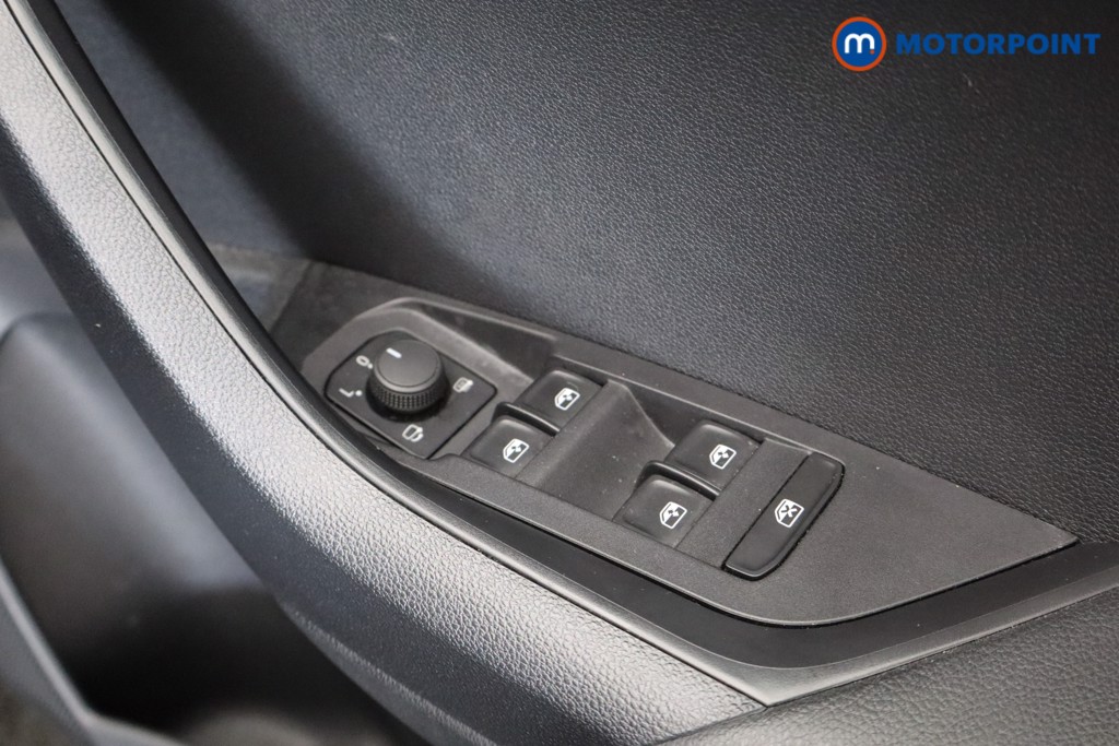 Skoda Karoq Se L Manual Petrol SUV - Stock Number (1563625) - 16th supplementary image