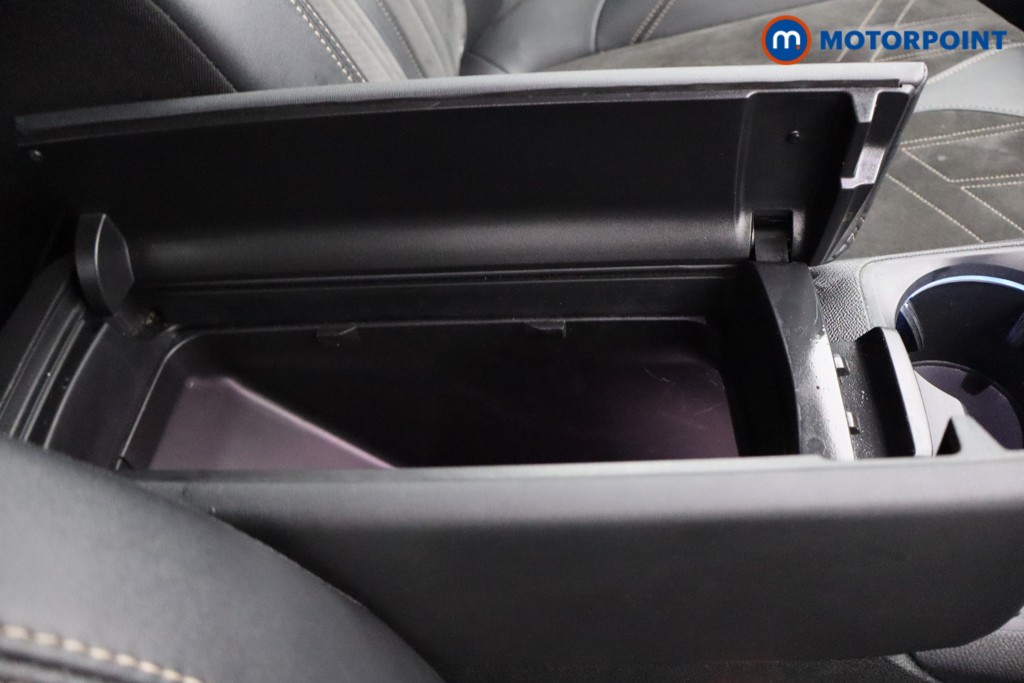 Peugeot 3008 GT Manual Diesel SUV - Stock Number (1563779) - 8th supplementary image