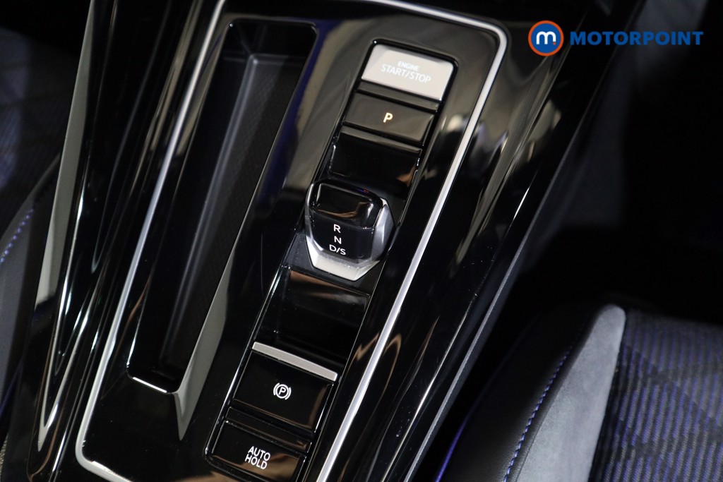 Volkswagen Golf R Automatic Petrol Hatchback - Stock Number (1564606) - 7th supplementary image