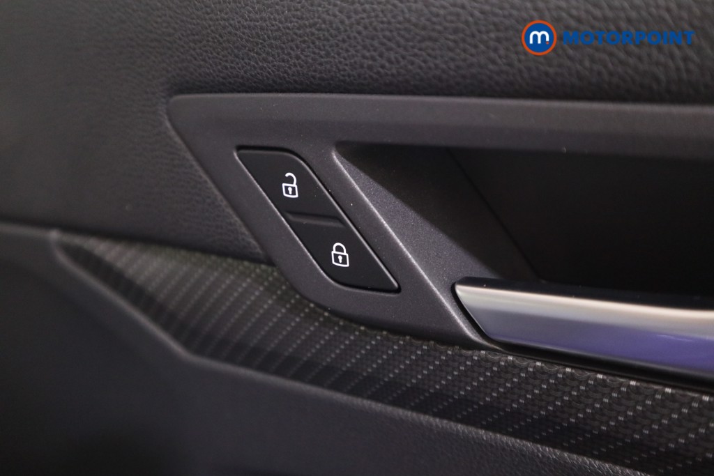 Volkswagen Golf R Automatic Petrol Hatchback - Stock Number (1564606) - 9th supplementary image