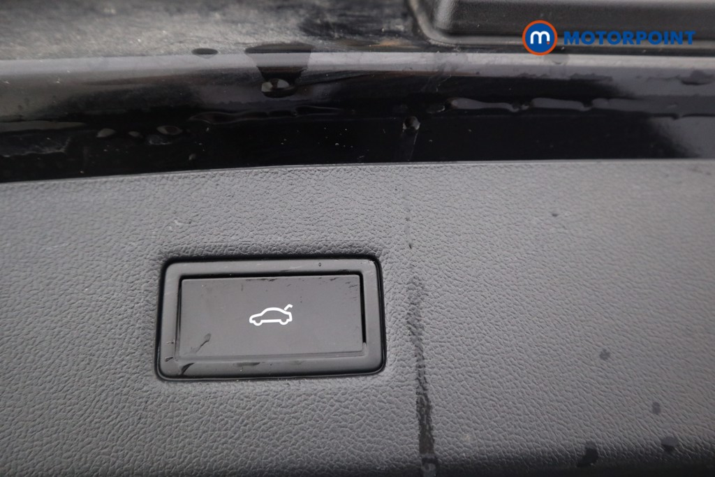 Ford Explorer Premium Automatic Electric SUV - Stock Number (1564616) - 14th supplementary image