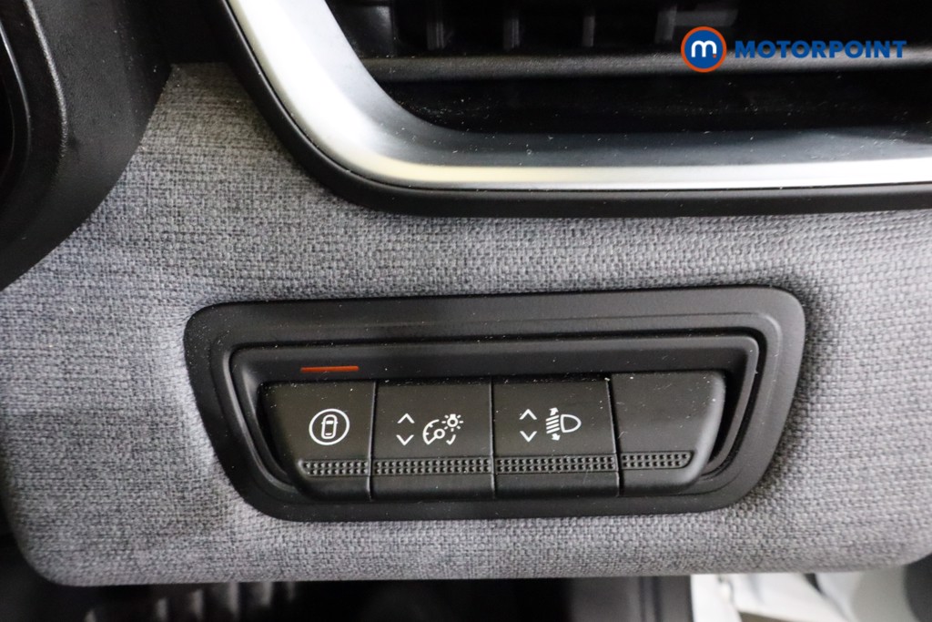 Renault Clio Evolution Manual Petrol Hatchback - Stock Number (1564693) - 17th supplementary image
