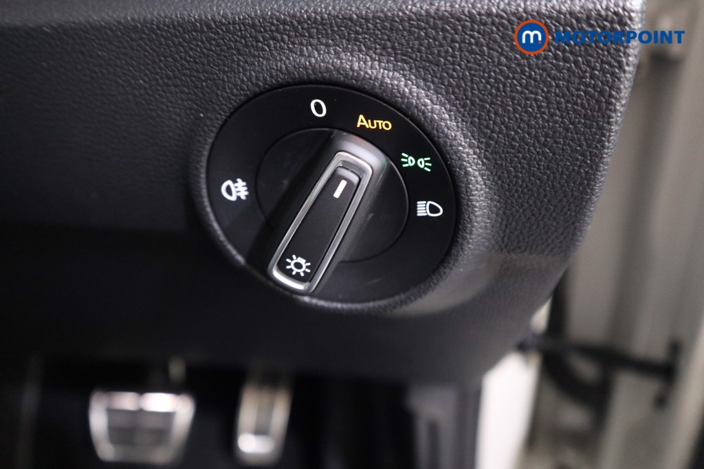 Volkswagen T-Roc R-Line Automatic Petrol SUV - Stock Number (1565023) - 9th supplementary image