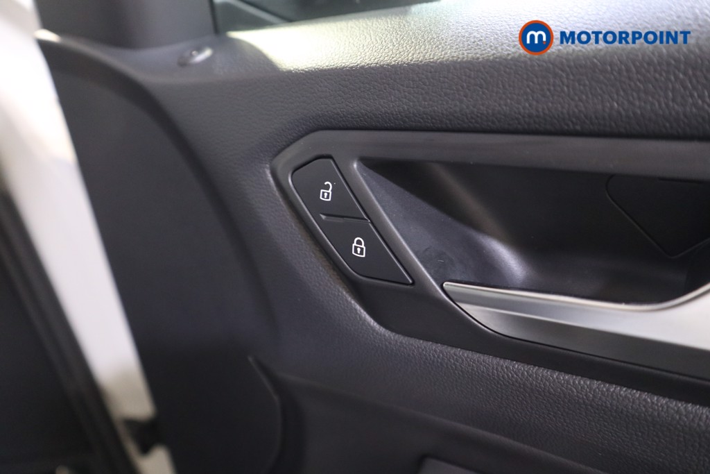 Volkswagen T-Roc R-Line Automatic Petrol SUV - Stock Number (1565023) - 10th supplementary image