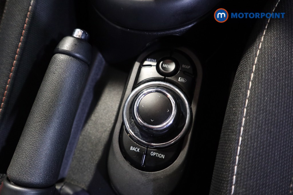 Mini Hatchback Cooper Classic Automatic Petrol Hatchback - Stock Number (1565024) - 8th supplementary image