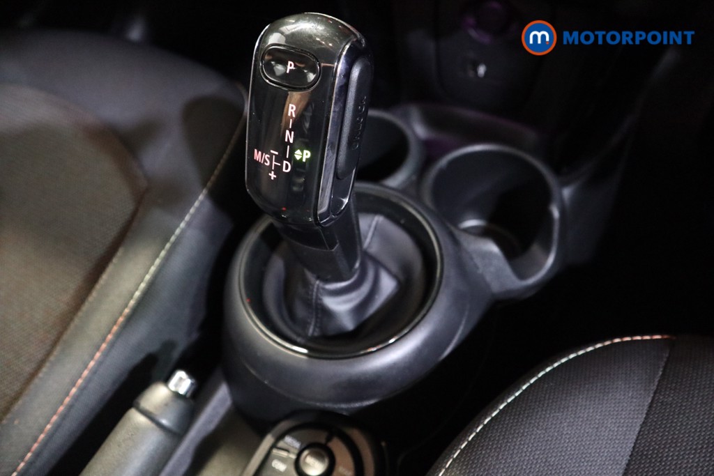 Mini Hatchback Cooper Classic Automatic Petrol Hatchback - Stock Number (1565024) - 9th supplementary image
