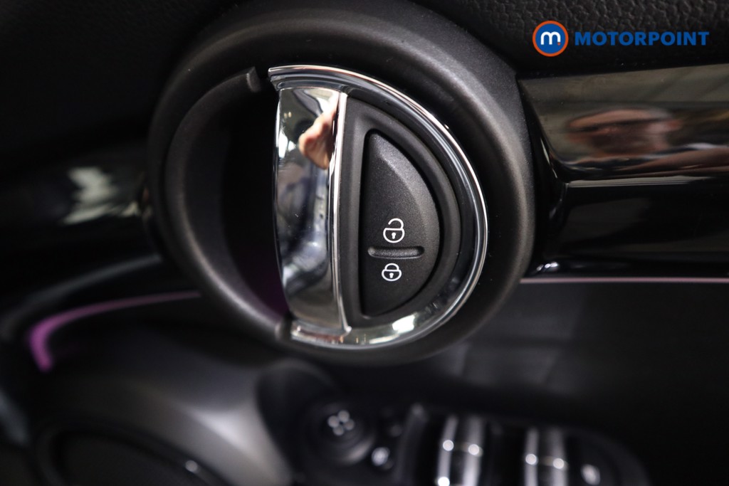 Mini Hatchback Cooper Classic Automatic Petrol Hatchback - Stock Number (1565024) - 11th supplementary image
