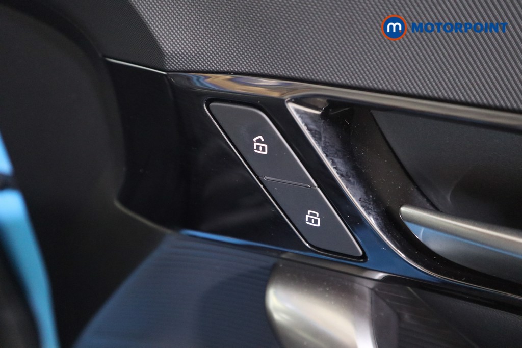 Mg Motor Uk MG4 Trophy Automatic Electric SUV - Stock Number (1565030) - 9th supplementary image