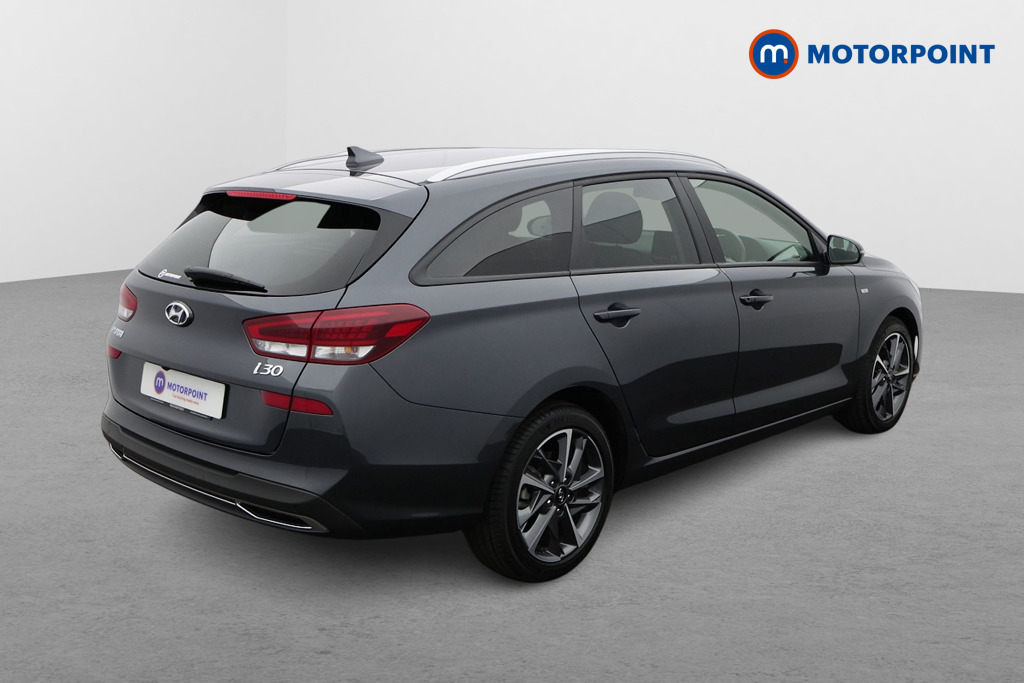 Hyundai I30 Premium Automatic Petrol Estate - Stock Number (1565198) - Drivers side rear corner